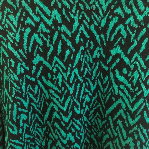 Cute Handmade Vintage Green & Black Print Turtleneck - LRG/XL - Picture 4 of 6